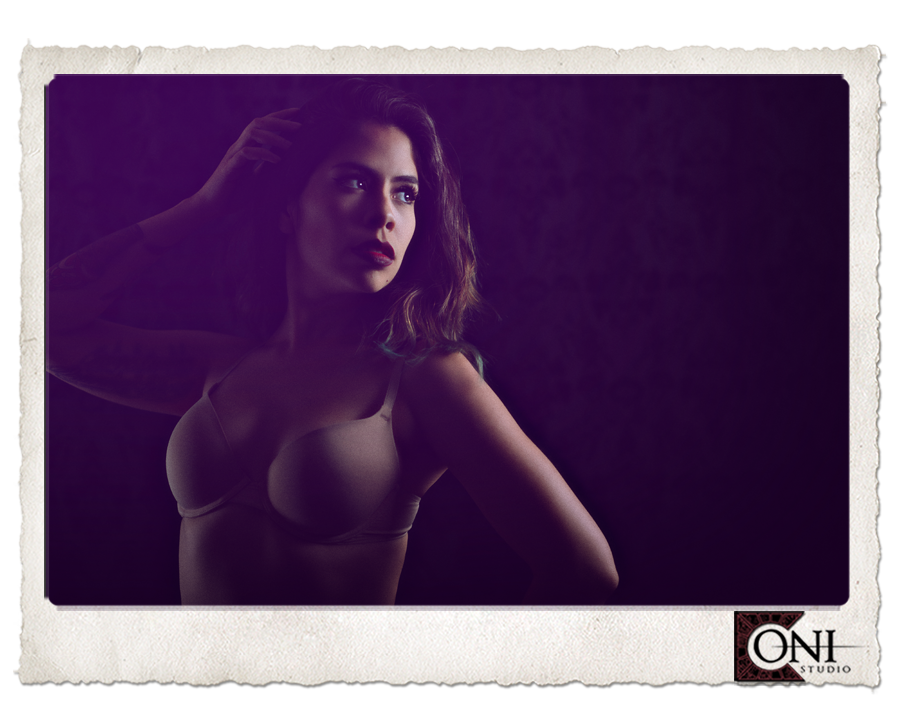 Striplight sexy classic B&W